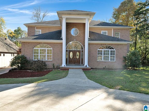2nd image of 2144 Shadybrook Ln