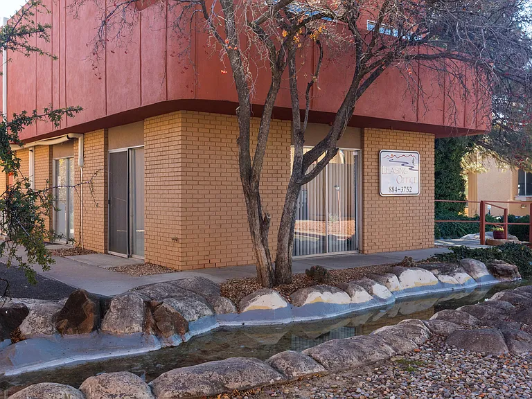 Desert Creek Apartments — Photo 23