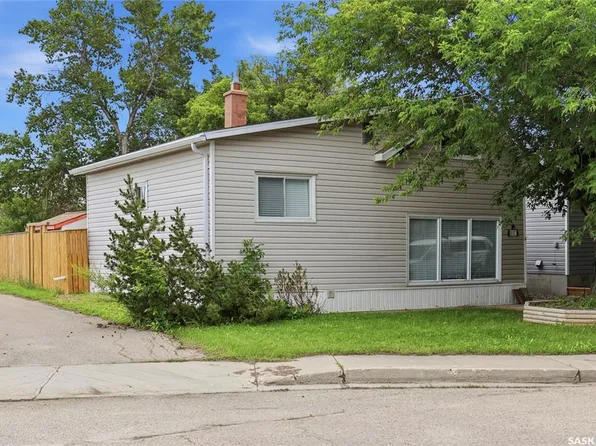 2157 Francis STREET, Regina, SK S4N 2P4