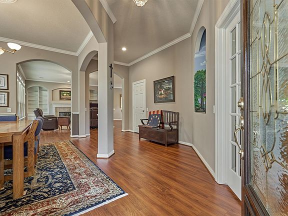 4th image of 18 Coachman Ridge Pl