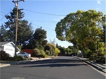 2nd image of 395 Summit Dr