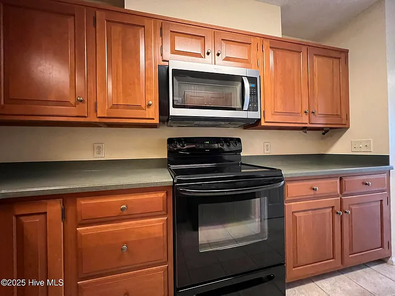 225 E New York Ave — Photo 13