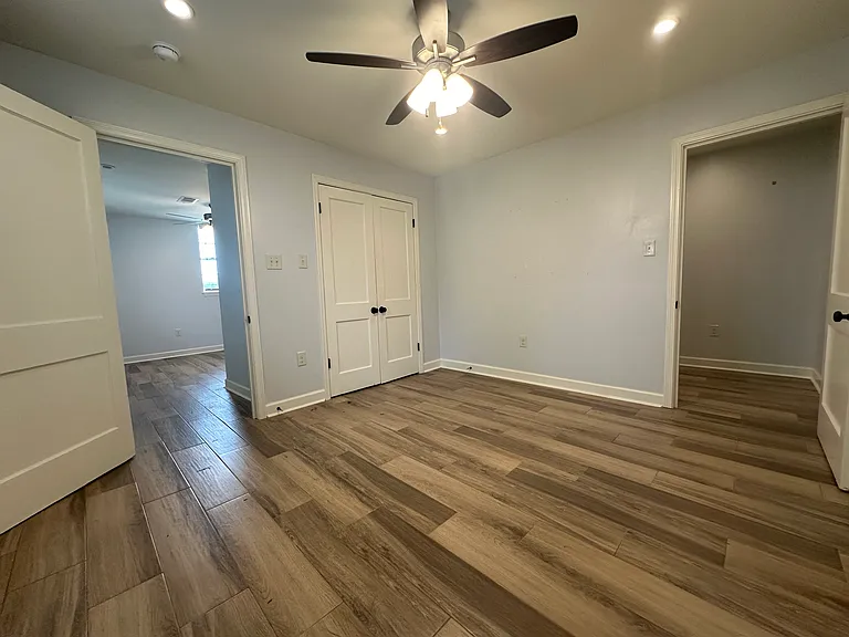 Louisiana Terrace — Photo 39