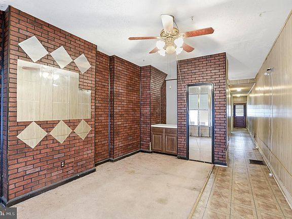 3rd image of 512 N Patterson Park Ave