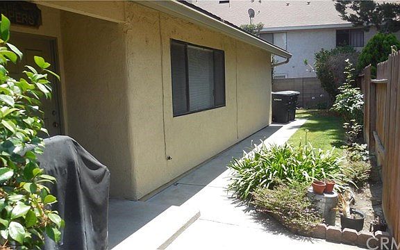 2547 3 bedroom unit on south side of building