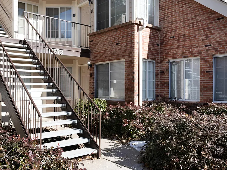 13873 E Lehigh Ave #D — Photo 5