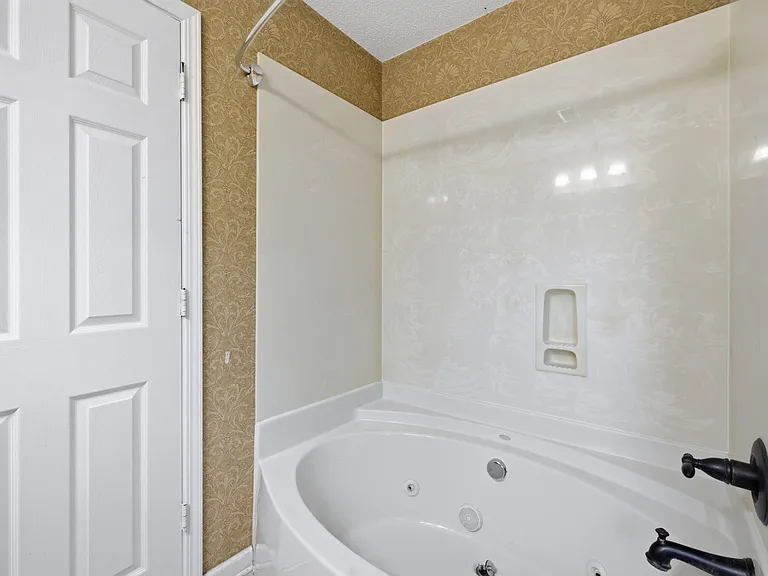 2944 Glade Aster Ct — Photo 33