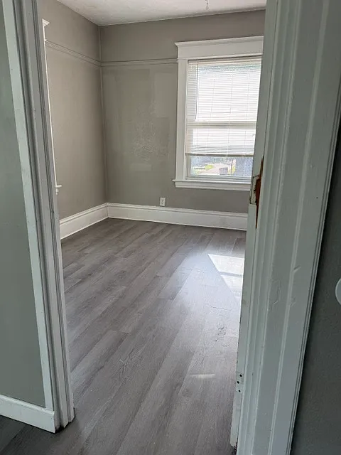 3 bed, 900 sqft, $1,250 — Photo 4