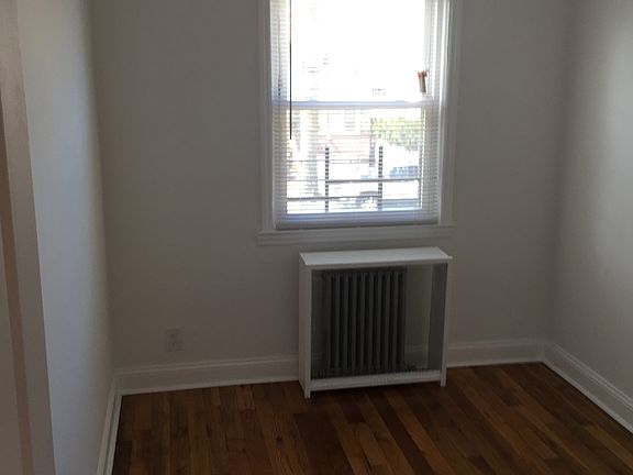 3rd image of 135-00 225 St