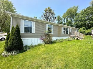 42 Arlington Dr, Imperial, PA 15126