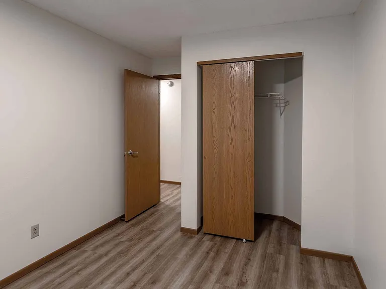 Dove Tree Apartments — Photo 9