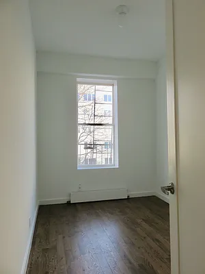 Rented by Space Real Estate | media 22