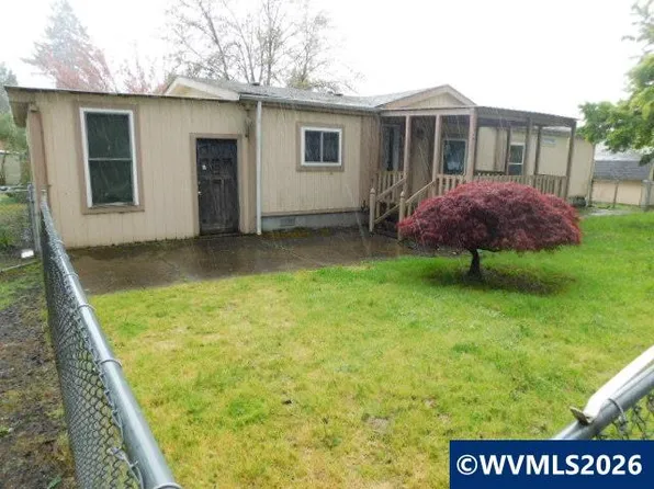 406 Chicago St NE, Albany, OR 97321