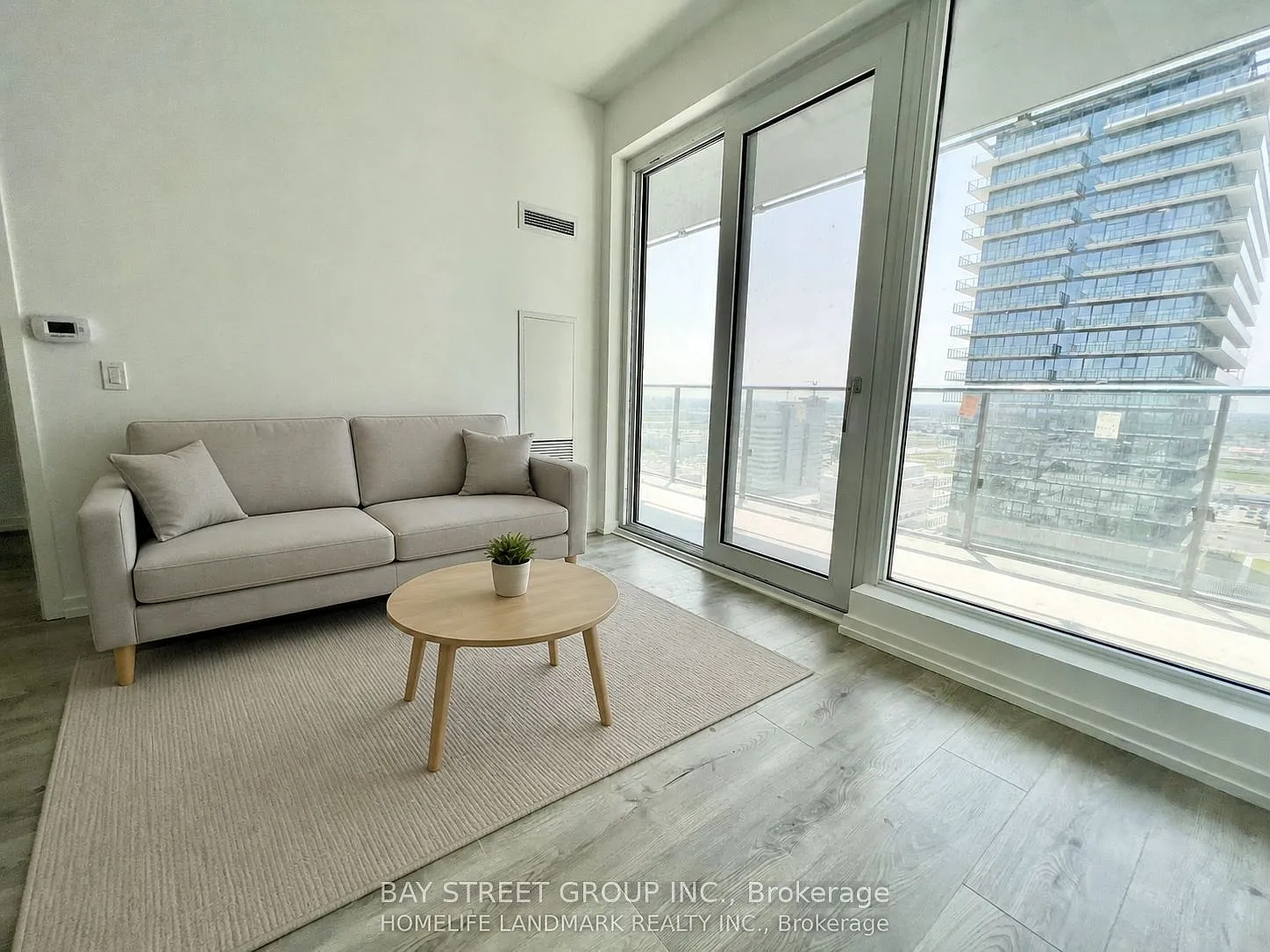 2 bed, $2,350 — Photo 2