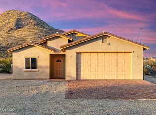 3950 W Tetakusim Rd, Tucson, AZ 85746