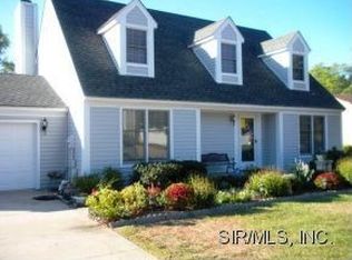 1010 Pine Lake Rd, Collinsville, IL 62234