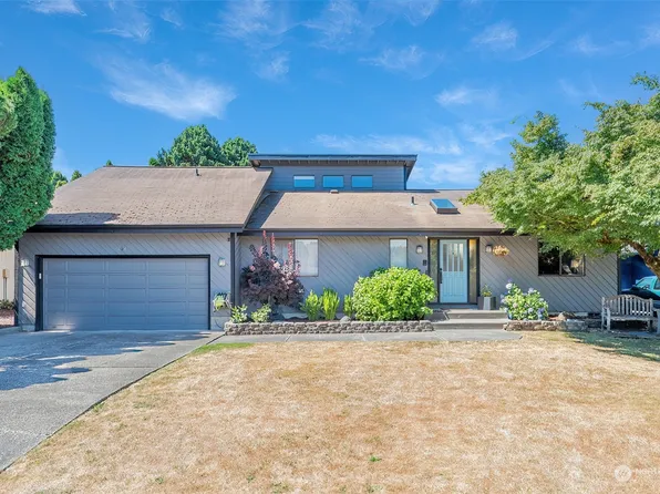 134 Alameda Drive, Kelso, WA 98626