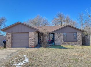 506 S 7th St, Noble, OK 73068