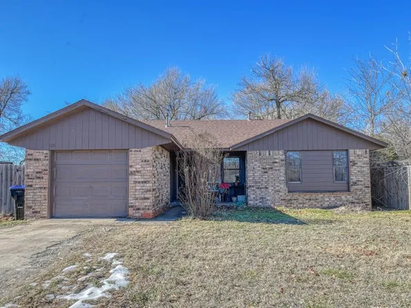 506 S 7th St, Noble, OK 73068