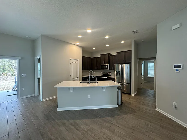 7816 Island Fox Rd — Photo 8