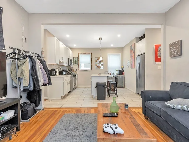 228 Calumet St #1L — Photo 9