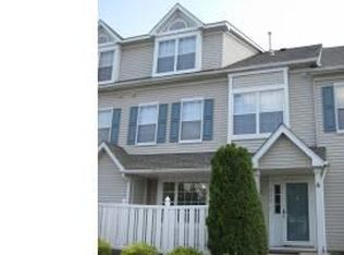 303 Oswego Ct #303, Mount Laurel, NJ 08054