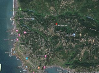 769 Lindley Loop, Whitethorn, CA 95589