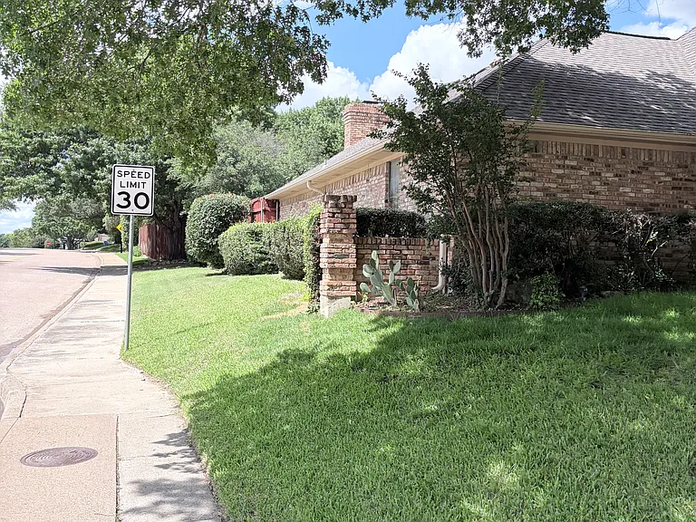 5901 Windmier Ct — Photo 36