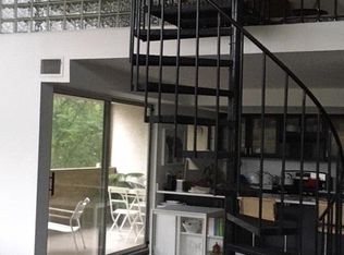 925 Green Bay Rd APT 8, Winnetka, IL 60093