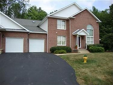 1st image of 603 Turnberry Ct NE