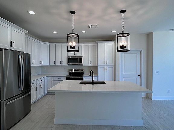 5th image of 11778 W CABRILLO Drive