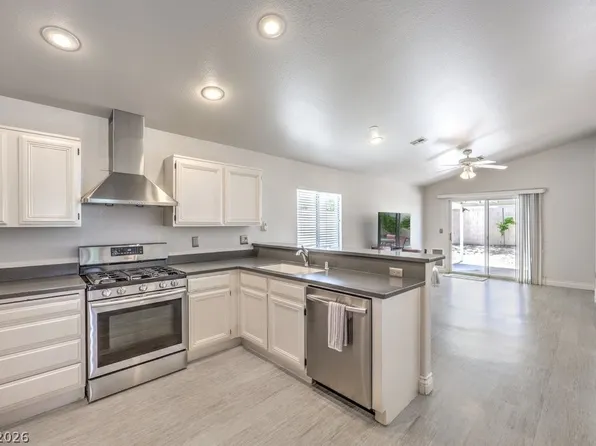 1245 Diamond Valley St, Henderson, NV 89052