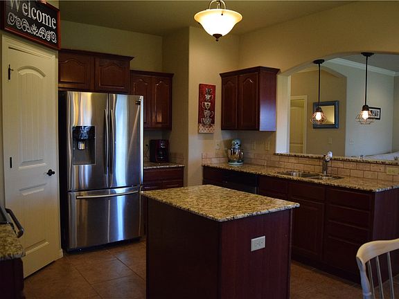 4th image of 2931 Miramar Dr