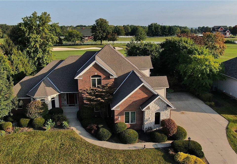 1st image of 4511 Lakeview Glen Dr