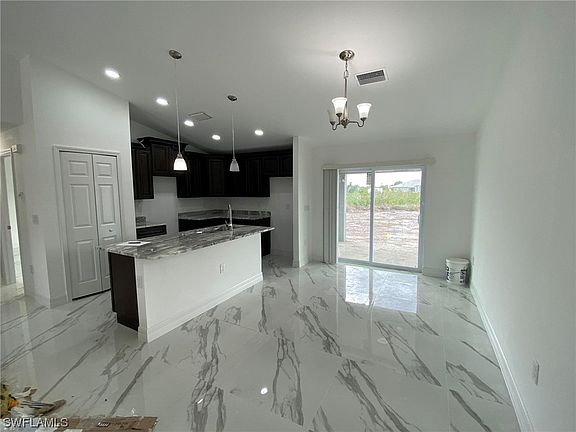 2nd image of 3206 Vera Ct
