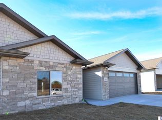 2649 Barnard Rd, Lincoln, NE 68430