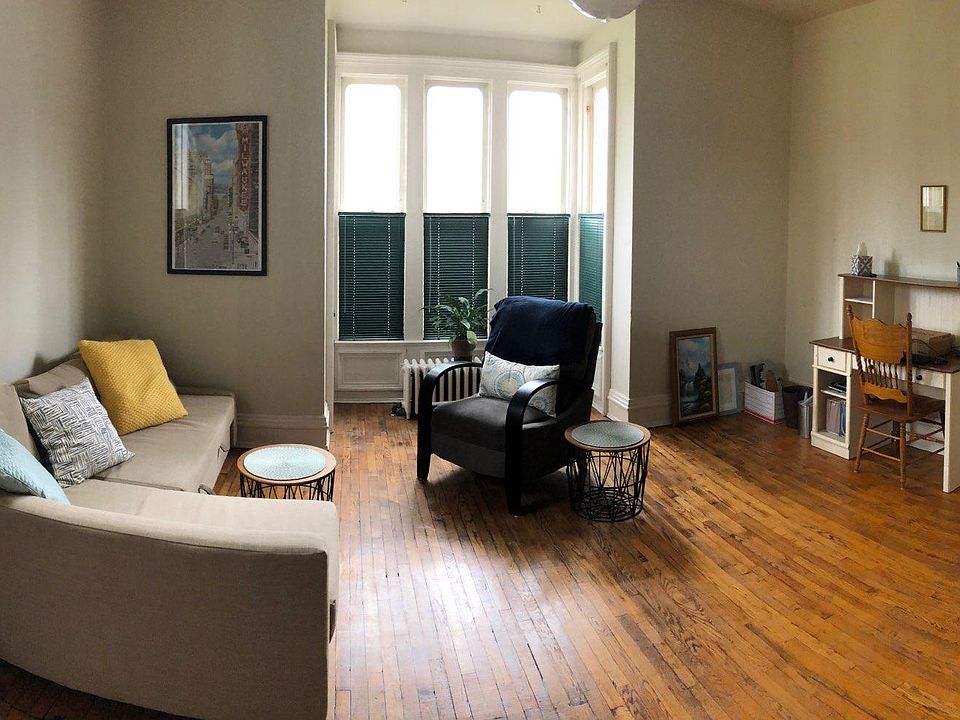 1st image of 903 W Huron St #4