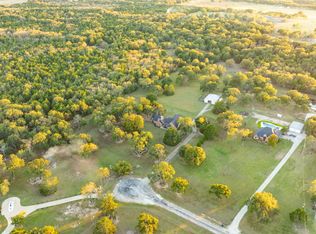 2592 Meadow Way, Terrell, TX 75160