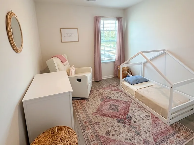 5528 Avery Dr — Photo 8