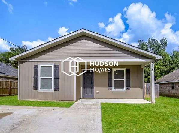 2402 Smith Dr, Longview, TX 75605