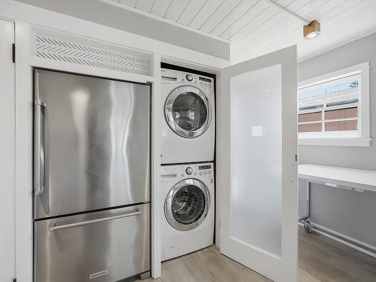 744 Flower Ave — Photo 8