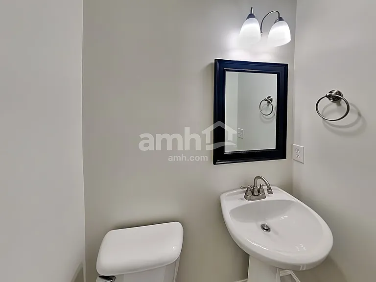 710 Norwood Ct — Photo 7