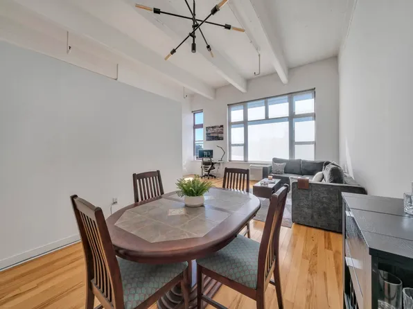 1500 Hudson Street image 4 of 27