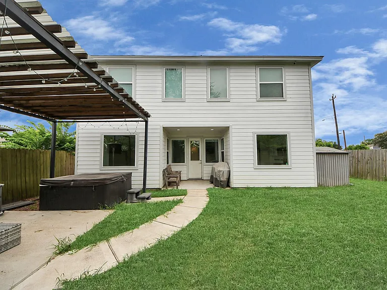 4228 Bellfort St — Photo 43