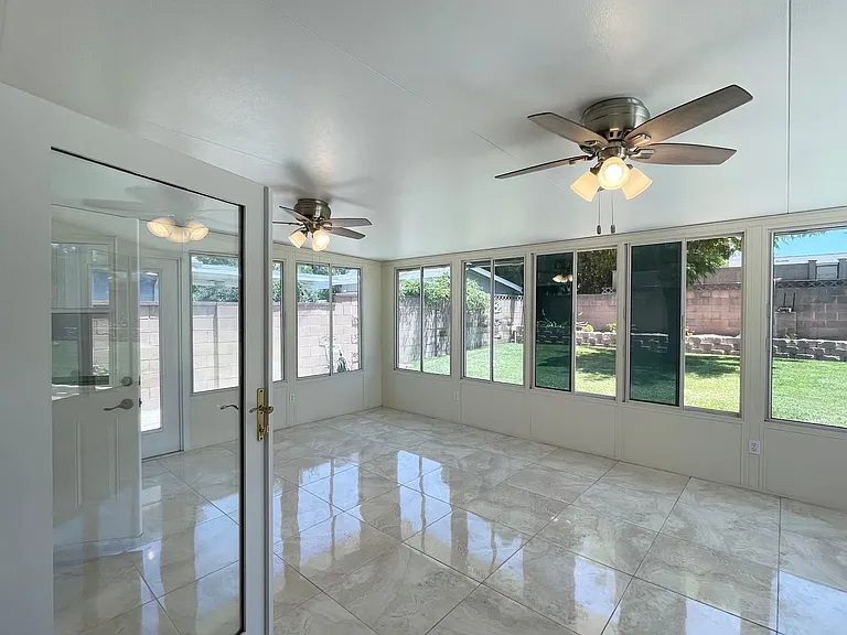 23370 Schoolcraft St — Photo 26