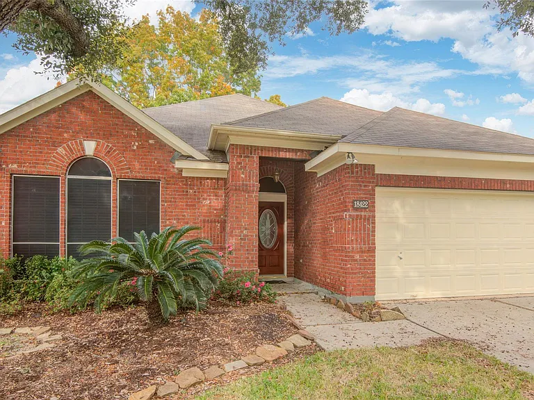 18422 Auburn Woods Dr — Photo 1