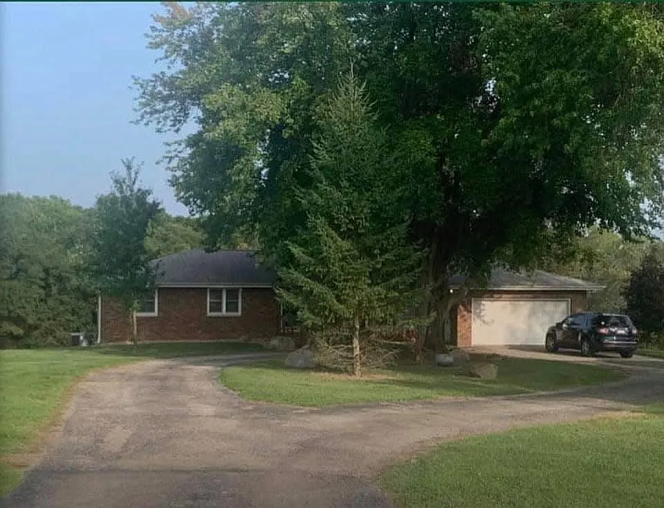 921 S Cummings Ln photo 1