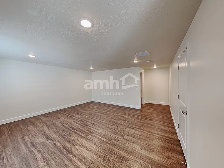 5996 W South Jordan Pkwy — Photo 7
