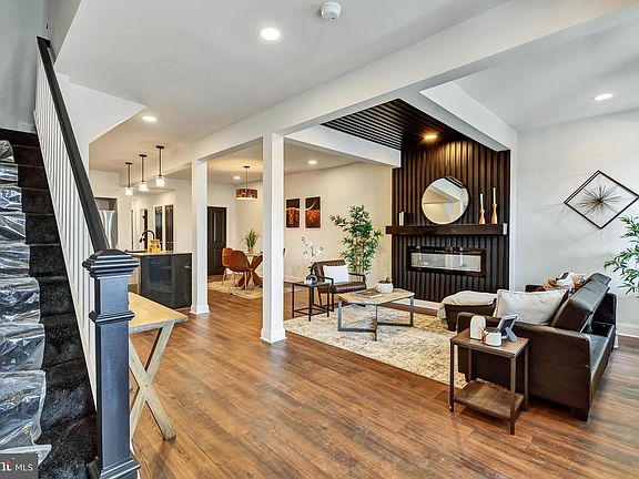 2nd image of 3202 Piedmont Ave