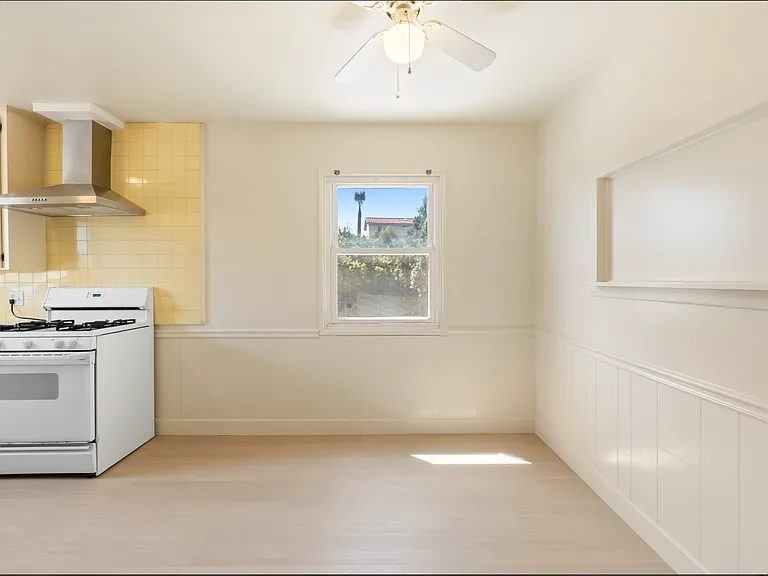 5625 Gables St — Photo 8